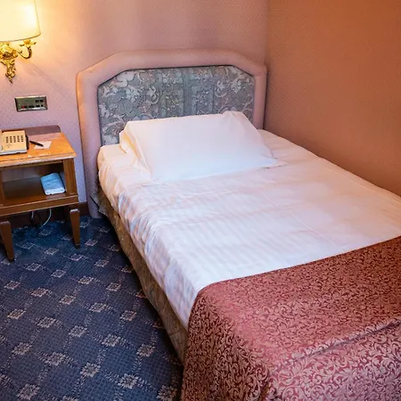 Mecenate Palace 4* Rom