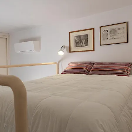 Gallery Apartment, Near The Vatican *