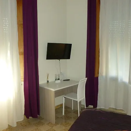 16 Relais Guest house 2*