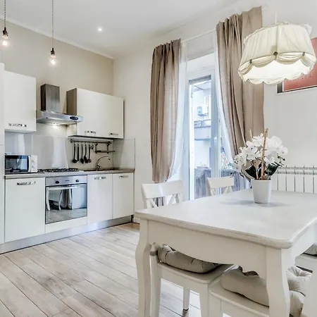 Apartment Metro Battistini Elegante Rome