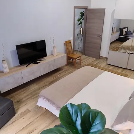 Spqr Luxury Appartments