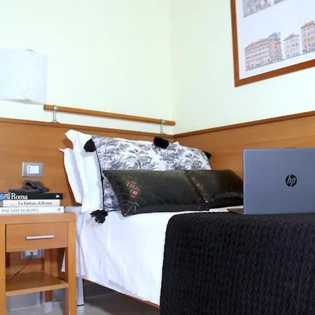 Windrose Hotel 3*