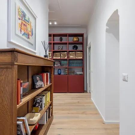 Urban Chic 2 Bedroom Vatican Escape * Rome