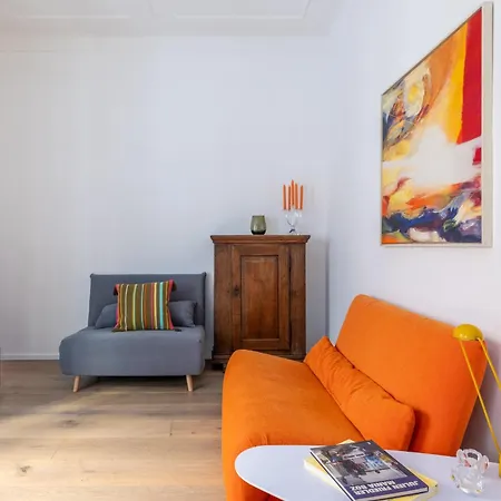 Urban Chic 2 Bedroom Vatican Escape Apartment Rome