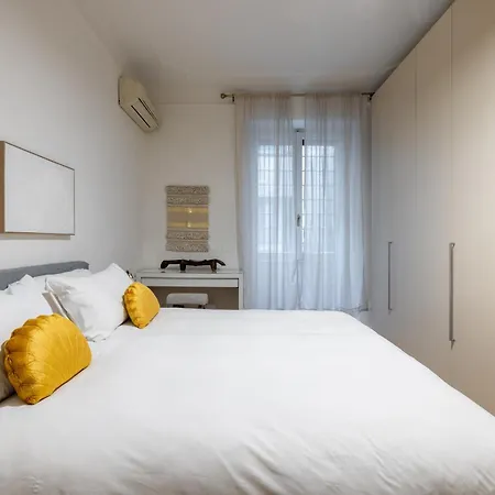 Urban Chic 2 Bedroom Vatican Escape *