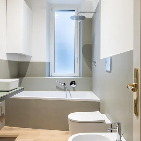 Urban Chic 2 Bedroom Vatican Escape Rome