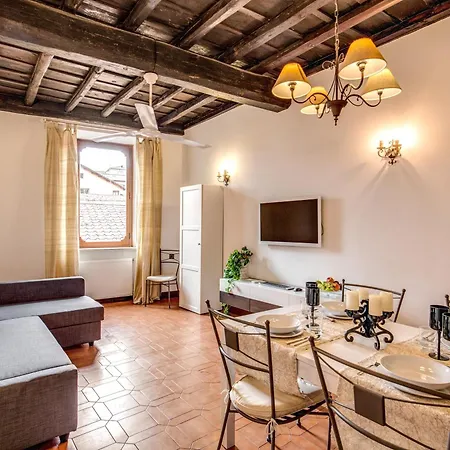Elegant Behind The Colosseum Апартаменты Рим