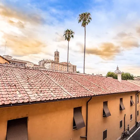 Elegant Behind The Colosseum Апартаменты Рим