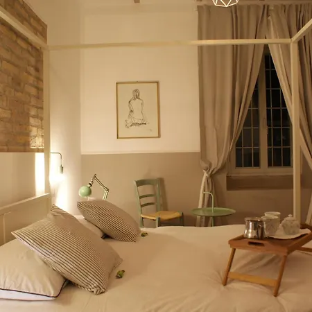 Testaccio - Volta 45 2+2 Apartment Rome