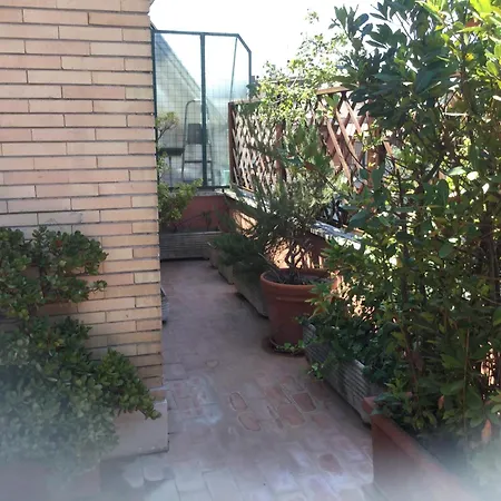 Delizioso Attico A Talenti