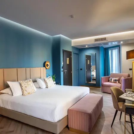 Hotel Gallia 4*