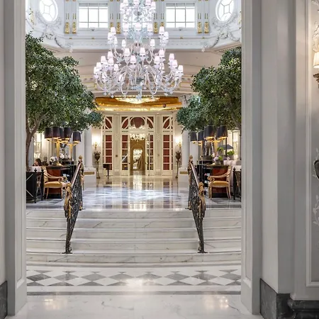 Hotel The St. Regis 5*