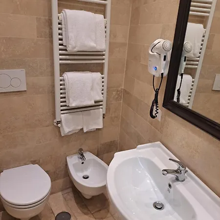 Dei Quiriti 3* Roma