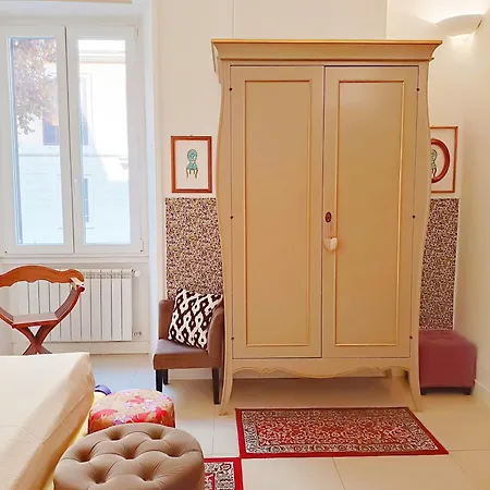 Festina Lente Apartment Rom