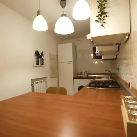 Appia Antica 2br With Swimming Pool Apartment Rome