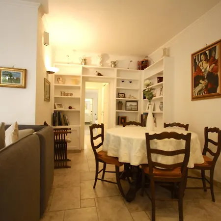 Appia Antica 2br With Swimming Pool Rome