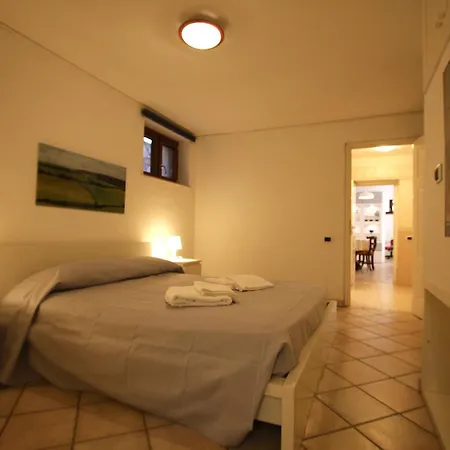 Appia Antica 2br With Swimming Pool *