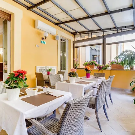Hotel Cellini Hotel 3*