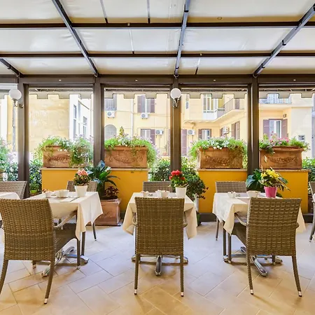 Hotel Cellini 3* Rome