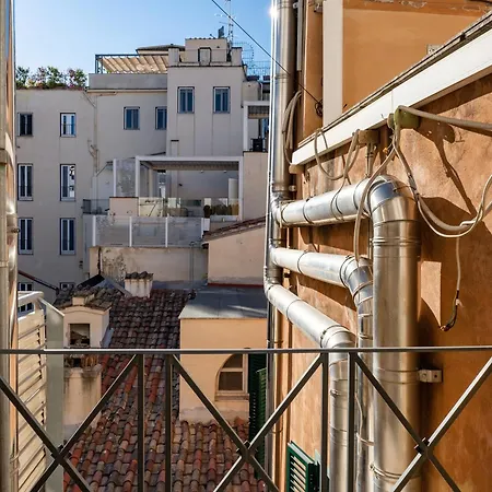 Numa Vici Aparthotel