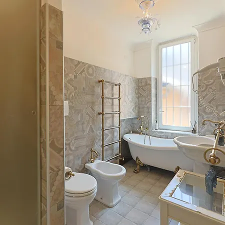 Art House Relais56 Luxury Nuova Gestione *