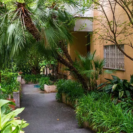 House Guest house *