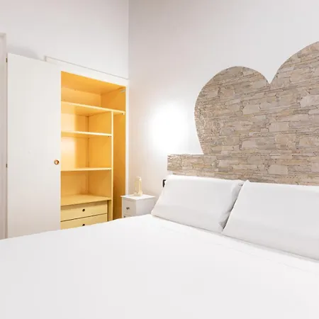 Red Heart In Trastevere - Collection