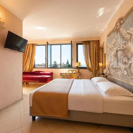 Romanico Palace Luxury &