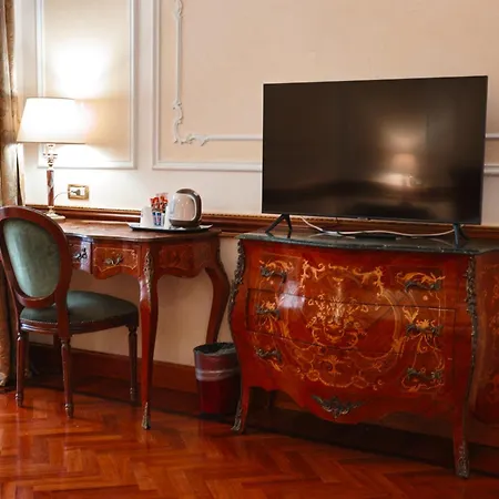 Hotel Hiberia Rome