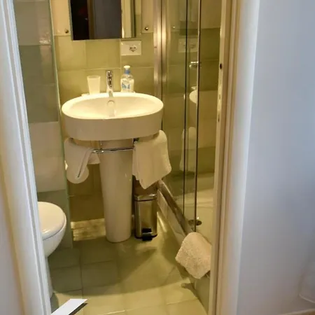 Gagliardi House 3*