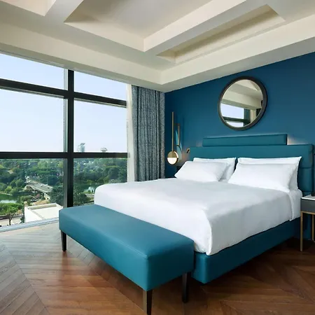 Hotel Hilton Eur La 4*
