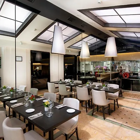 Hotel Grand Palace