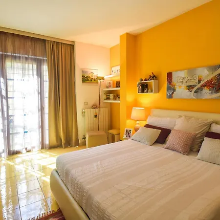 6 Bedroom Awesome In