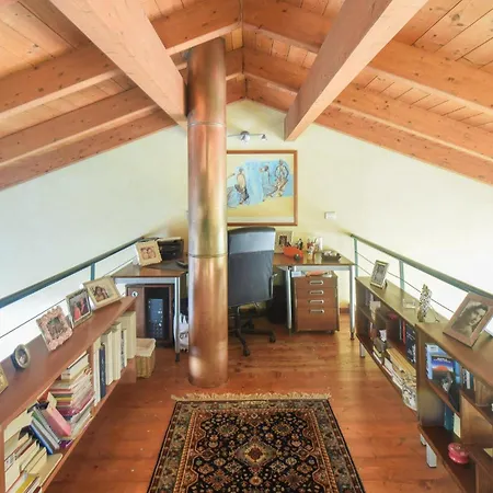 Holiday home 6 Bedroom Awesome In