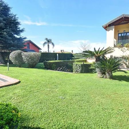 6 Bedroom Awesome In Holiday home *