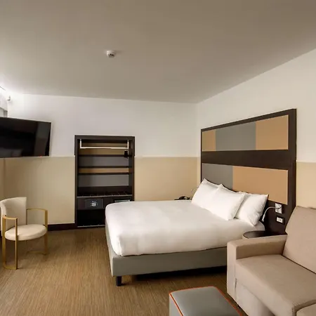 Ξενοδοχείο Cosmopolita Rome, Tapestry Collection By Hilton 4*
