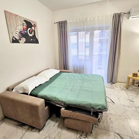 Urban Street Apartment Rome