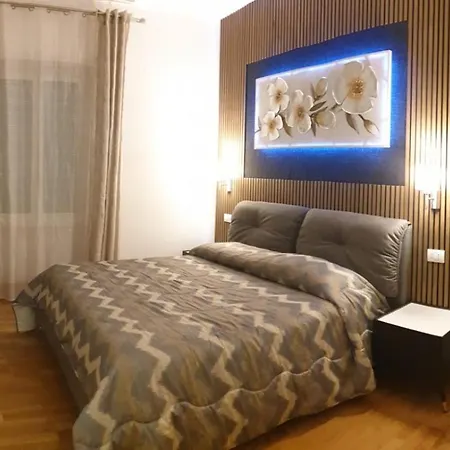 Guest house Astoria Golden House
