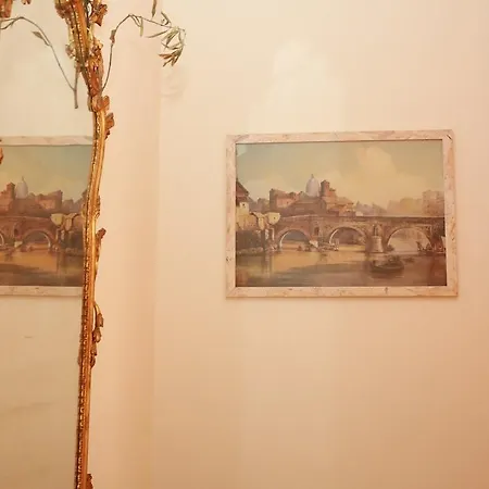 Laura's Apartment *