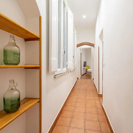 2 Bdr Navona Quintessential Charm Daire *