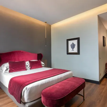 The Guardian Otel Roma