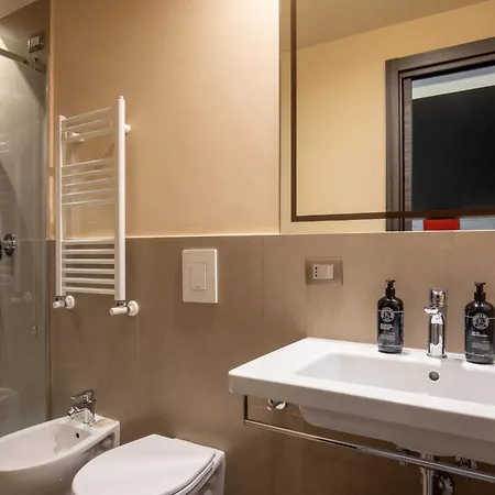 The Guardian Otel Roma