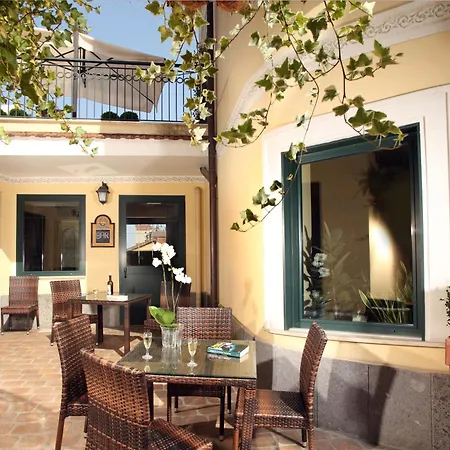 Hotel Alessandrino