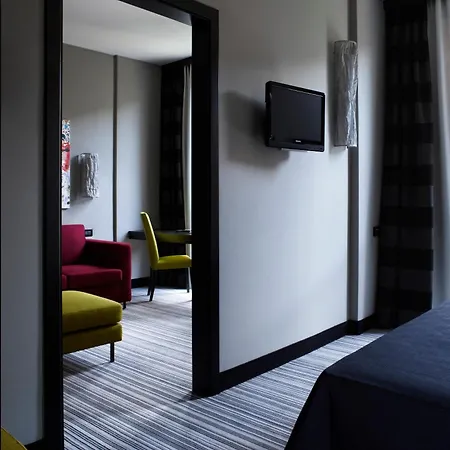 Hotel Twentyone 4*