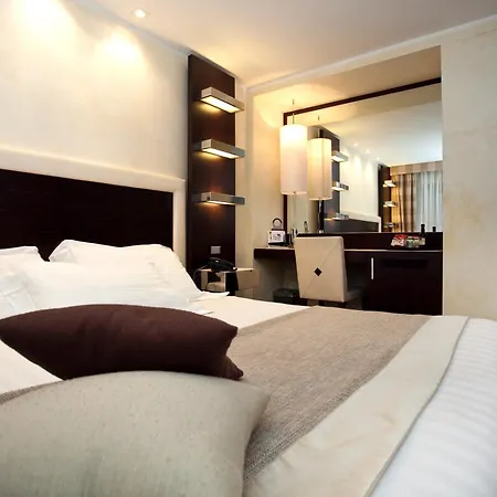 Guest house Les Fleurs Luxury House