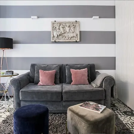 Apartment Navona Hi-tech
