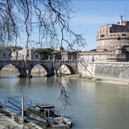 Apartment Navona Hi-tech