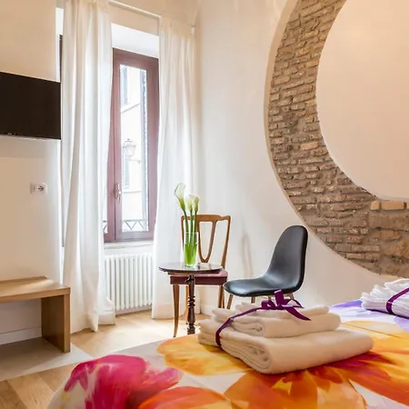 Couette-café Torre Tolomei Trastevere Rome