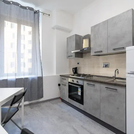 Amazing Near To Colosseo And Subway