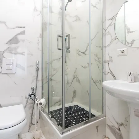 Guest house Amazing Near To Colosseo And Subway Rome